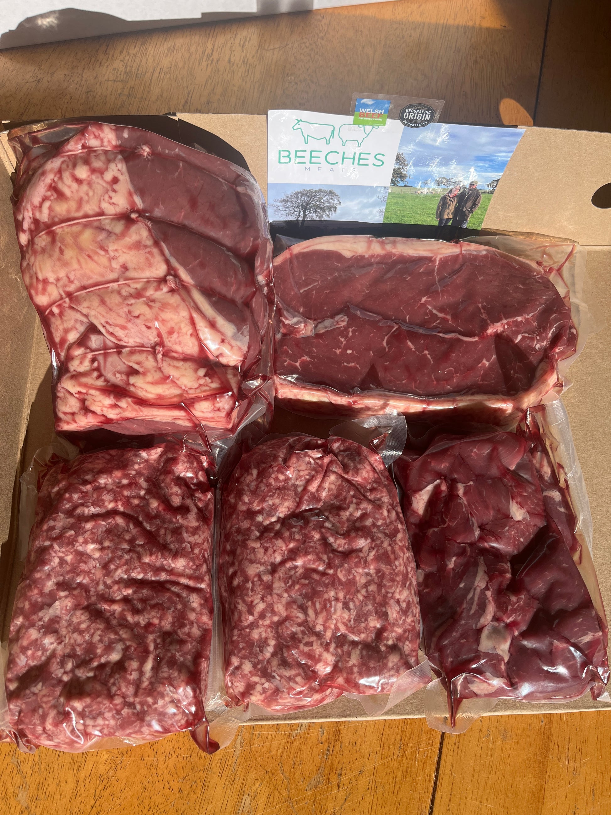 Taster Box. Includes grassfed Welsh beef from our farm. Includes roasting joint, sirloin steak, minced beef, diced beef, Perfect for cooking.